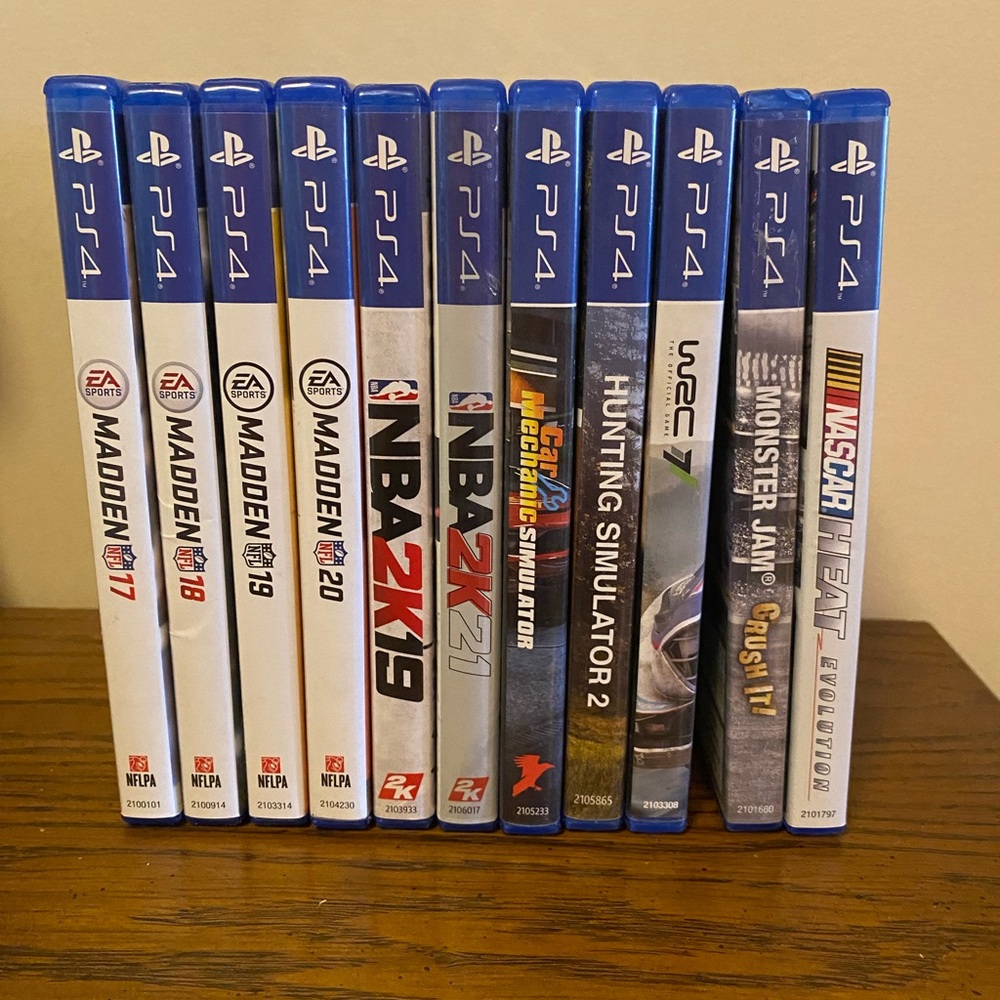 PS4 Video Game Collection - Blue Cases